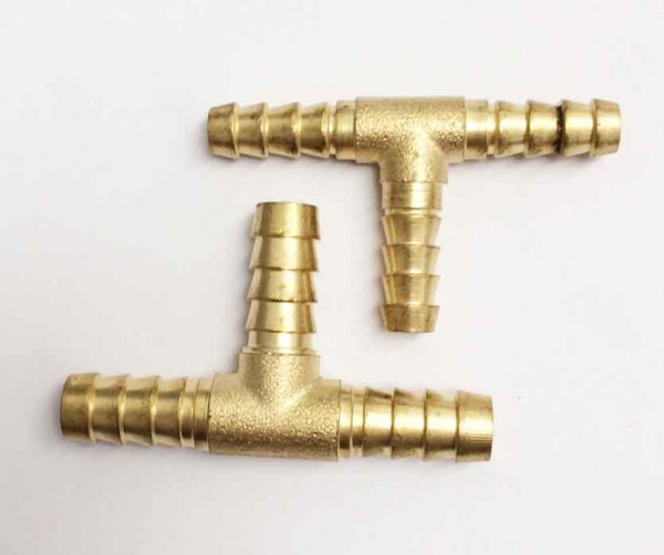 Brass barbed hose fittings